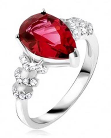 Prsteň zo striebra 925 - červený slzičkový kameň, číre zirkónové šípky - Veľkosť: 50 mm
