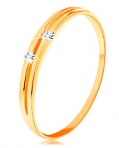 Zlatý prsteň 585 - lesklé hladké ramená s úzkym výrezom a zirkónikmi - Veľkosť: 49 mm