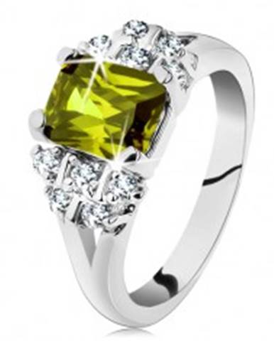 Prsteň v striebornom odtieni, obdĺžnikový zirkón v zelenej farbe, číre zirkóniky - Veľkosť: 49 mm