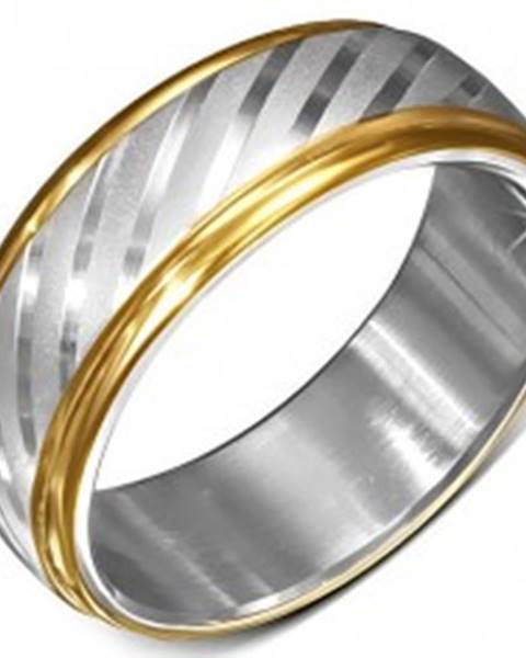 Oceľový prsteň s okrajmi zlatej farby a saténovými diagonálnymi pásmi - Veľkosť: 54 mm