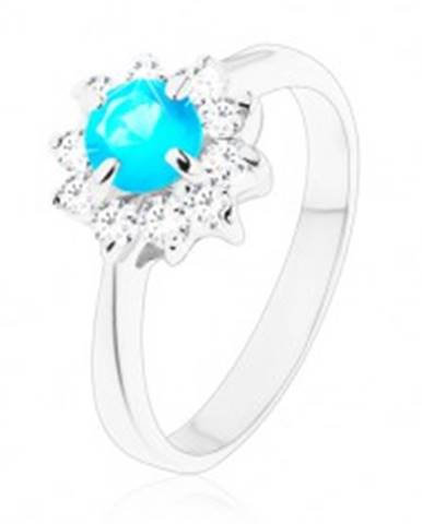 Lesklý prsteň s úzkymi hladkými ramenami, zirkónový kvet modrej a čírej farby - Veľkosť: 49 mm
