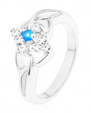 Trblietavý prsteň s rozdelenými ramenami, modrý zirkón v čírom kosoštvorci - Veľkosť: 51 mm