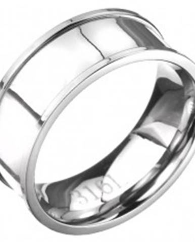 Oceľový prsteň - obrúčka striebornej farby s vyvýšeným lemom - Veľkosť: 57 mm