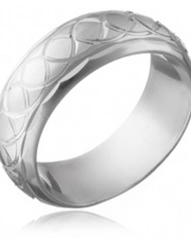 Strieborný prsteň 925 - gravírované prepletané očká - Veľkosť: 50 mm