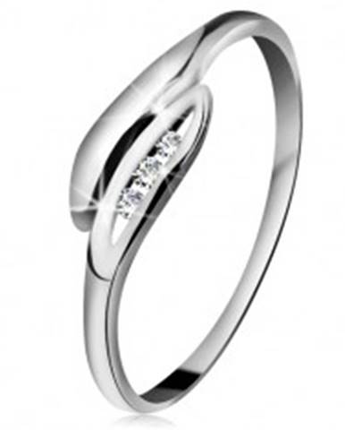 Briliantový prsteň v bielom 14K zlate - mierne zahnuté lístočky, tri číre diamanty - Veľkosť: 49 mm