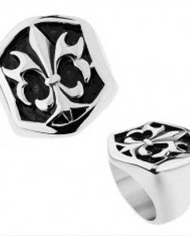 Oceľový prsteň striebornej farby, šesťhranná ozdoba s patinou a Fleur de Lis - Veľkosť: 57 mm