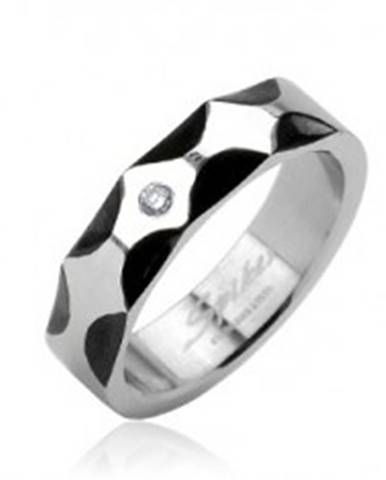 Oceľový prsteň - vzor vĺn, zirkón v strede - Veľkosť: 59 mm