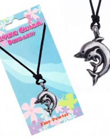 Šnúrkový náhrdelník s príveskom dvoch delfínov