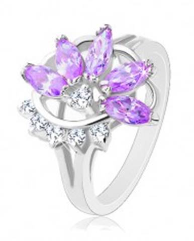 Lesklý prsteň striebornej farby, fialový zirkónový kvet, číre zirkóniky - Veľkosť: 48 mm