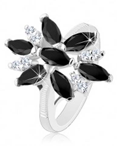 Ligotavý prsteň striebornej farby, čierno-číry zirkónový kvet, lesklé ramená - Veľkosť: 49 mm