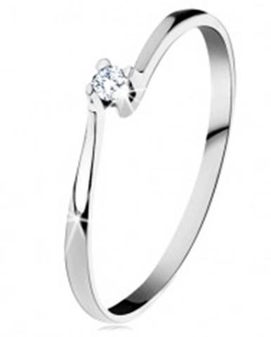 Prsteň z bieleho 14K zlata - trblietavý číry diamant v lesklom kotlíku - Veľkosť: 49 mm
